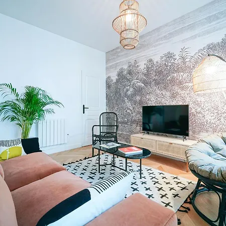 Parisuites Grands Boulevards Chic Folies Bergères Appartamento